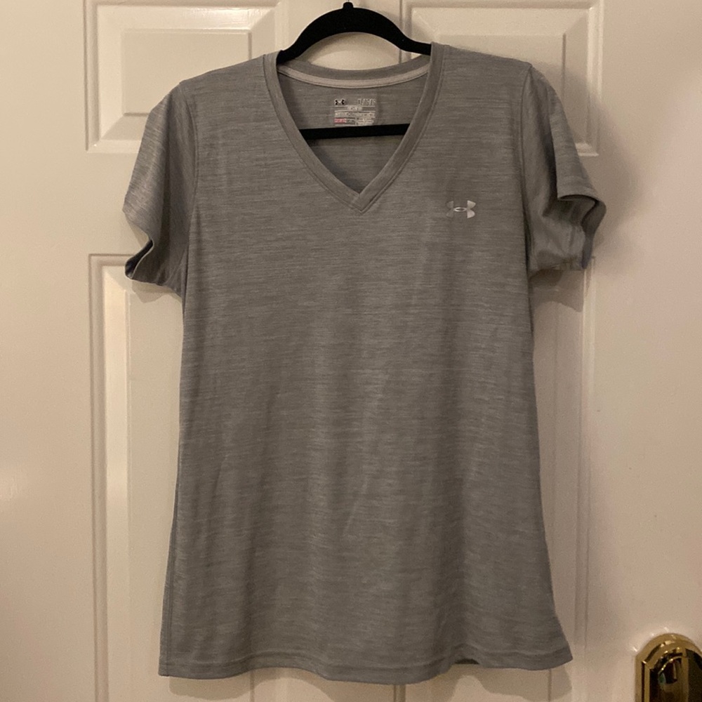 Under Armour gray t shirt XL